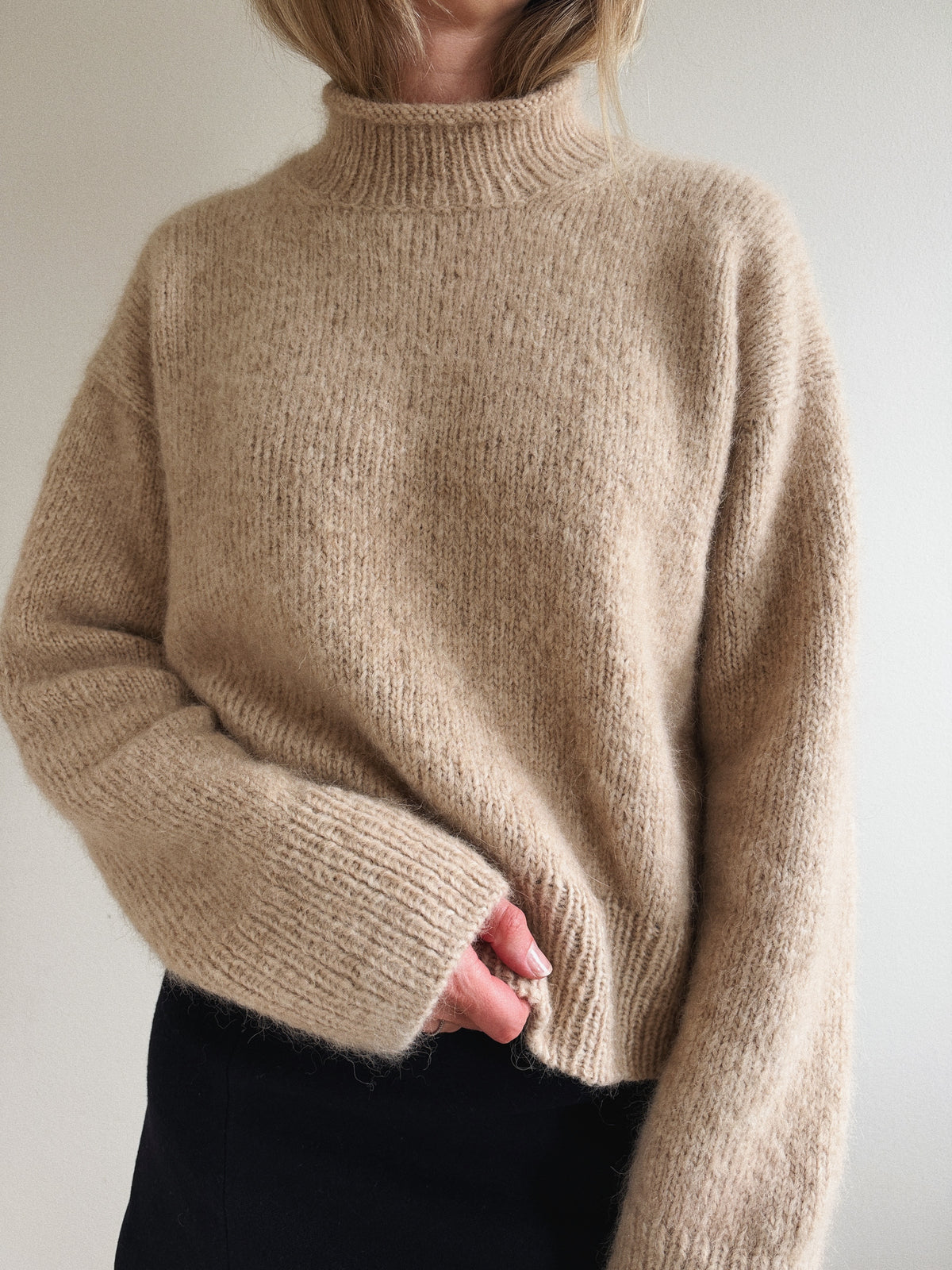 Neptuni Sweater